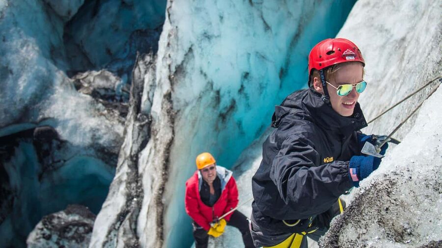 Sólheimajökull: Glacier Hike and Ice Climbing Tour - Why Sólheimajökull feels different from a normal hike