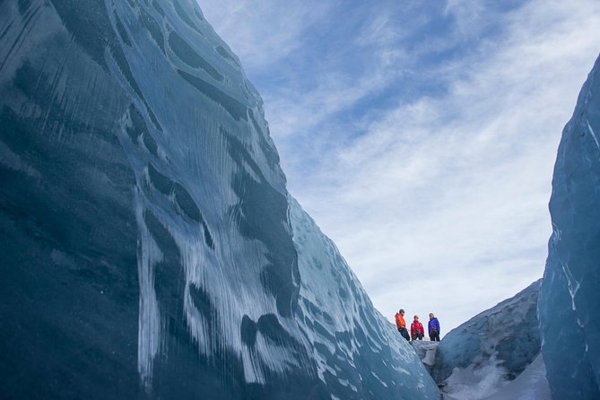 Sólheimajökull Glacier Hike & Ice Climbing Intro - Small Group - Why Sólheimajökull ice climbing is more memorable than a walk