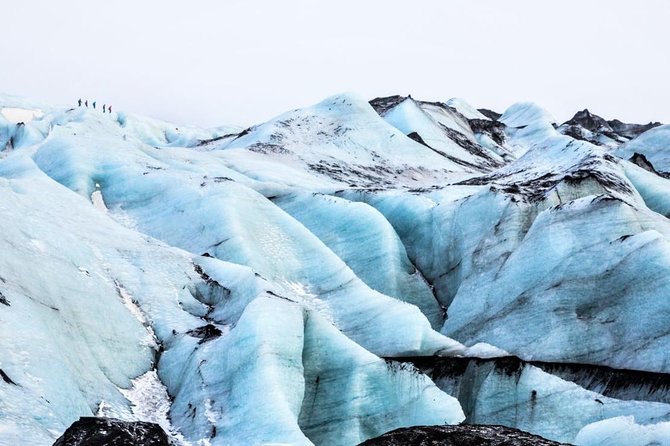 Sólheimajökull Glacier Hike & Ice Climbing Intro - Small Group - What to pack (and what to rent) for comfort on a glacier day