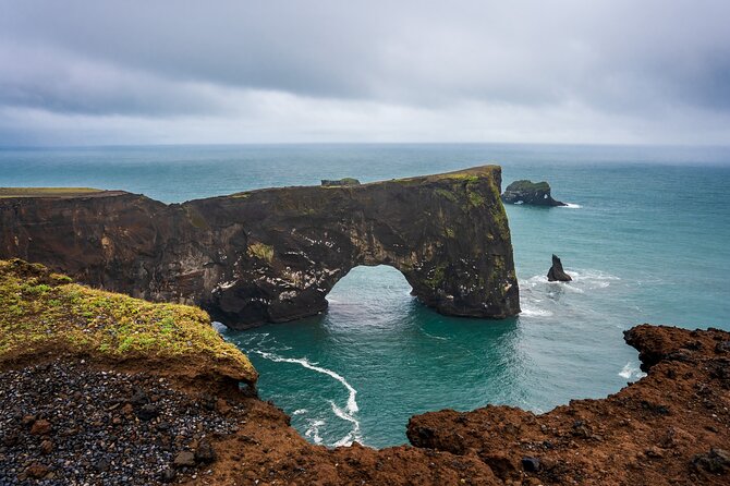 South Coast and Glacier Walk Full day Private Tour From Reykjavík - Stop 3: Vik í Mýrdal, a break in the middle of the route
