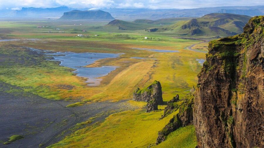 South Coast of Iceland. Black beach, glaсier, waterfalls... - Dyrhólaey promontory and the drama of the rock arch