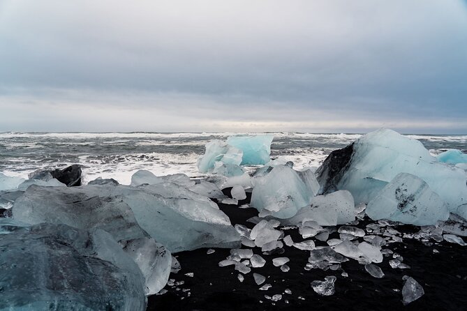 South Iceland and Glacier Lagoon: Jökulsárlón with Boat Tour - Vik Dinner Break: A Breather Between Big Nature Moments