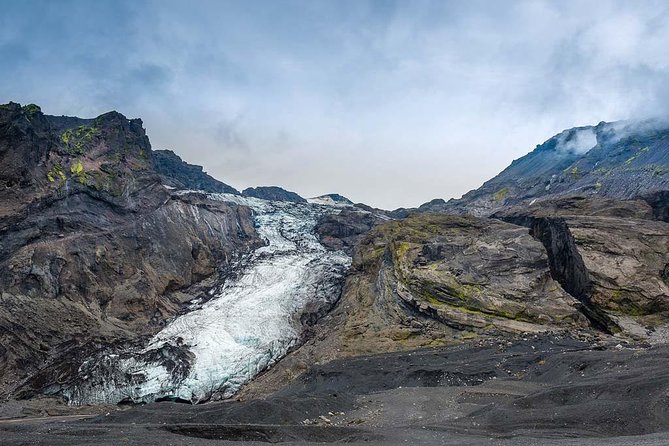 South Shore and Eyjafjallajökull Super Jeep Tour from Reykjavik - What to pack so the day stays fun