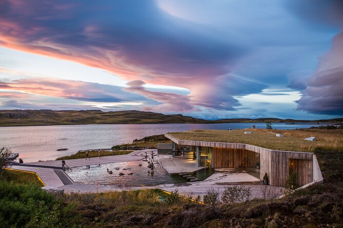 Stuðlagil Canyon and Vök Baths Day Tour - The best way to enjoy the full day