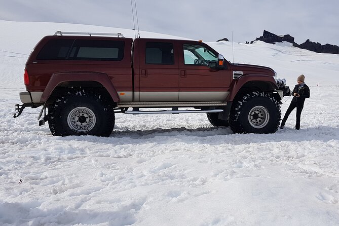 Super Jeep Glacier Tour on Vatnajökull - Why a super jeep glacier ride feels different on Vatnajökull