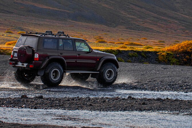 Super Jeep Private Tour at Thórsmörk - Stakkholtsgjá canyon: easy walking with a big payoff