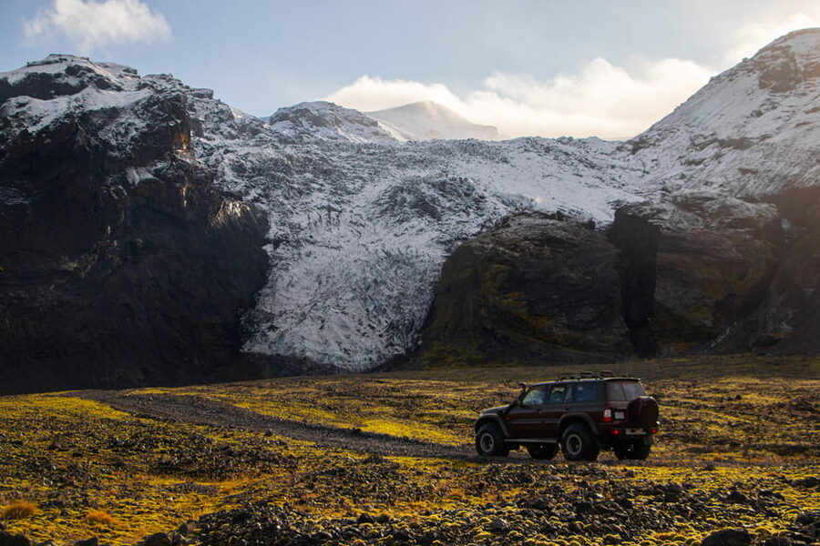 Super Jeep Private tour in Þórsmörk - Gígjökull glacier views: big ice energy with an easy viewing setup