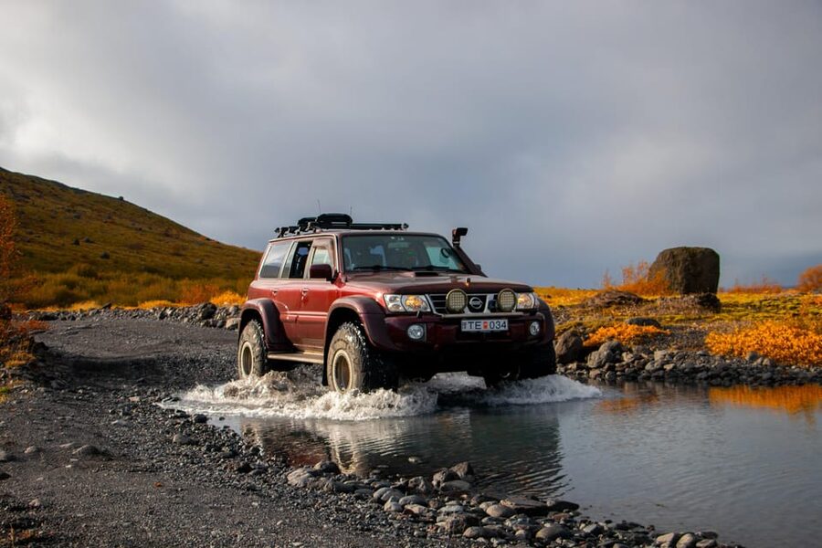 Super Jeep Private tour in Þórsmörk - What is included (and what you must bring) so you are comfortable