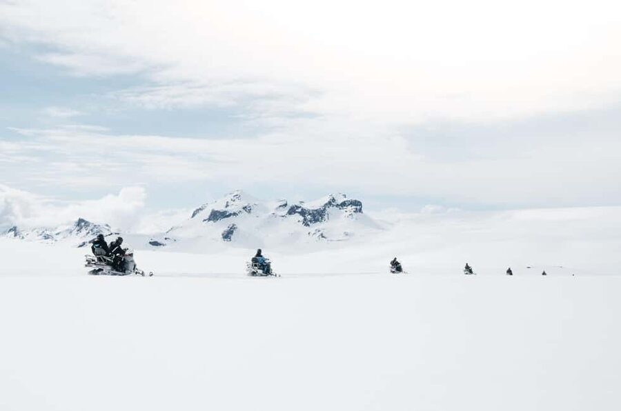 Superjeep Golden Circle and Glacier Snowmobile Tour - Price and value: is $412 per person fair for this mix?