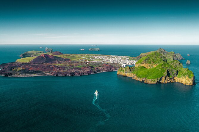 The Best of Vestmannaeyjar with Ebbi - Air-conditioned vehicle and short stops: how the format helps on a limited day