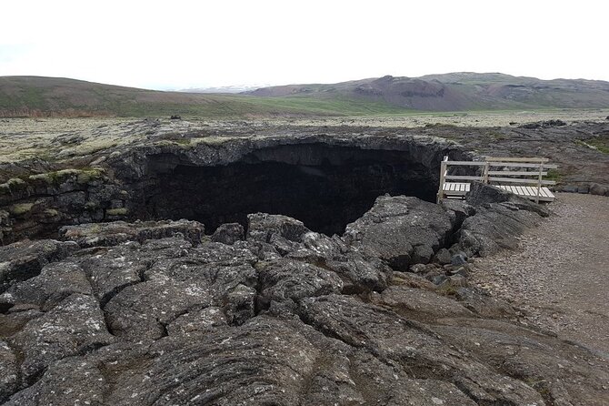 The Cave Explorer - Getting to The Cave near Reykholt, and how departures work