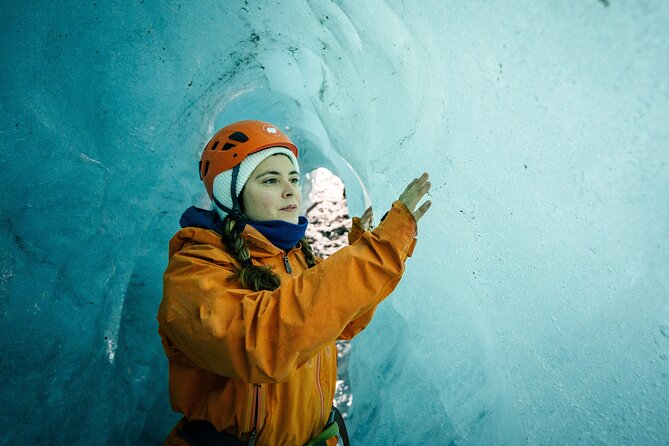 The Original Ice Cave Tour in Jökulsárlón Glacier Lagoon - Inside the Blue Ice Caves: Time, Size, and Photo Opportunities