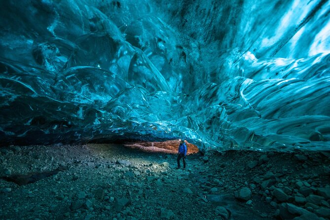 The Original Ice Cave Tour in Jökulsárlón Glacier Lagoon - Getting to the Glacier Base from Jökulsárlón (Meeting Point Matters)