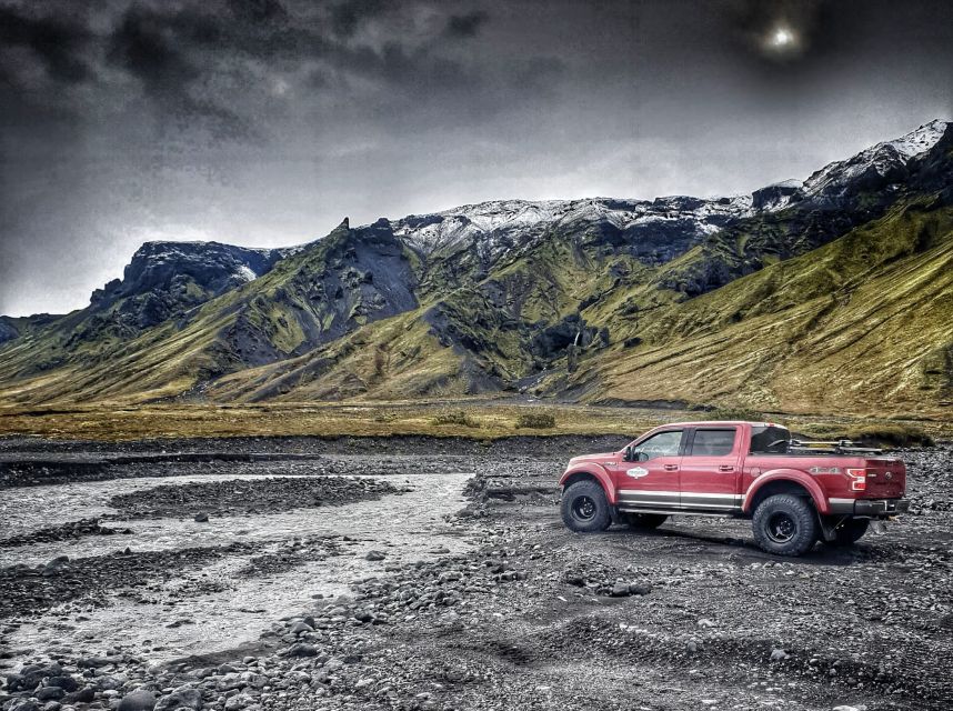 Þórsmörk ( Thorsmork valley ) private Super Jeep - Who this private Þórsmörk Super Jeep suits best