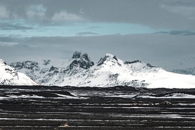 Treasure Iceland - Ice Cave Discovery - Glacier Time and Photos: How the Pacing Helps