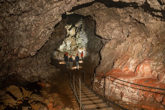 Vatnshellir Cave Tour - Gear, clothing, and the cold reality inside the cave