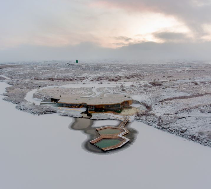 Vök Baths: East Iceland Geothermal Baths Entry - Best times to go, including winter northern lights odds