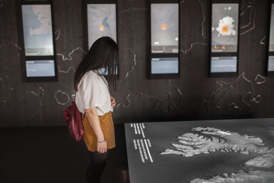 Volcano Exhibition and Cinema - Lava Centre Iceland - Cinema time: watching the latest eruptions in Grindavík and the Blue Lagoon
