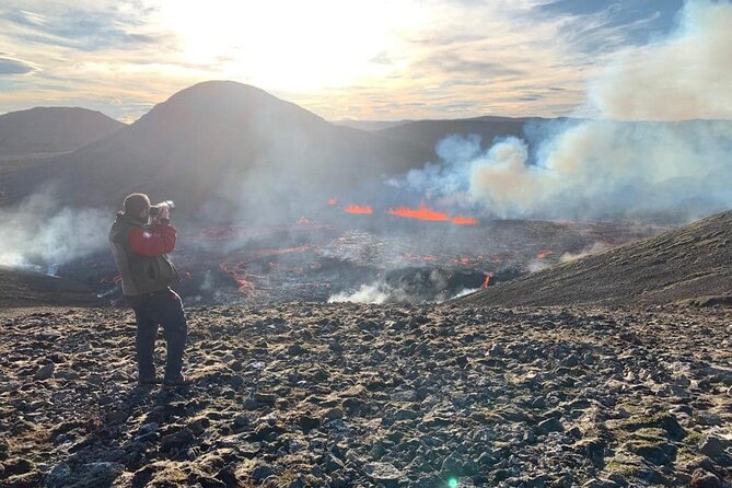 Volcano Hike & Northern Lights Combo Tour - How this 11-hour volcano-and-aurora schedule really feels