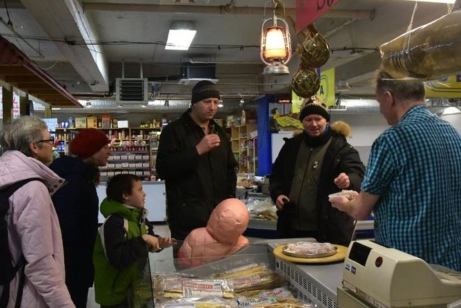 Weekend Reykjavik Food Tour with a stop at the Reykjavik Flea Market - The start at Ingólfstorgi, plus the walk pace you can plan around