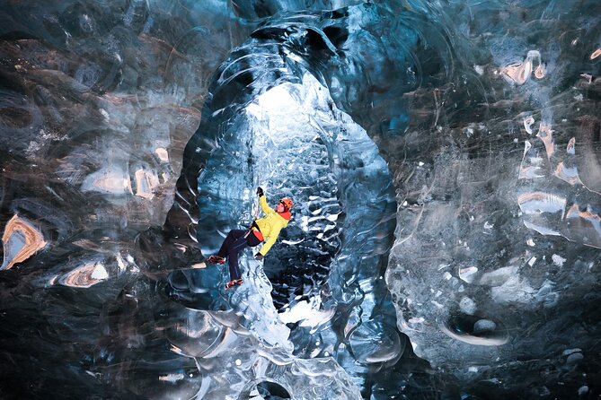 Winter Ice Cave + Climbing Private Photoshoot - 20 Shot Package - Where you start and how the 6-hour experience flows